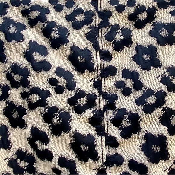 Ann Taylor flower leopard print skirt - Picture 4 of 11